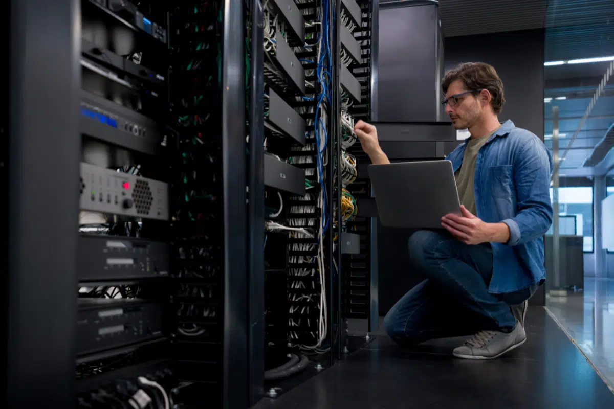 PCe Solutions Calgary local IT support technician providing fast on-site managed IT assistance to a Calgary business with rapid response times across the greater Calgary area
