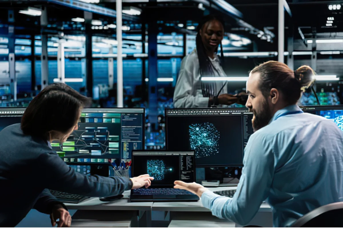 PCe Solutions incident response team guiding a Tampa business through ransomware recovery and Florida breach notification requirements representing cybersecurity incident response services across Tampa Bay